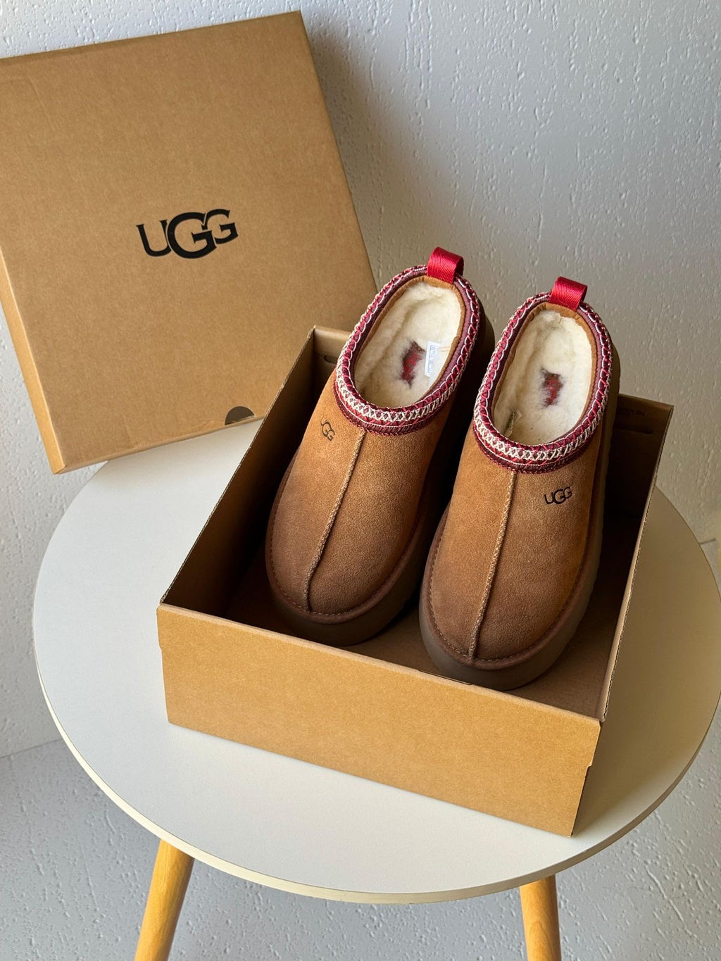 UGG Tazz 2