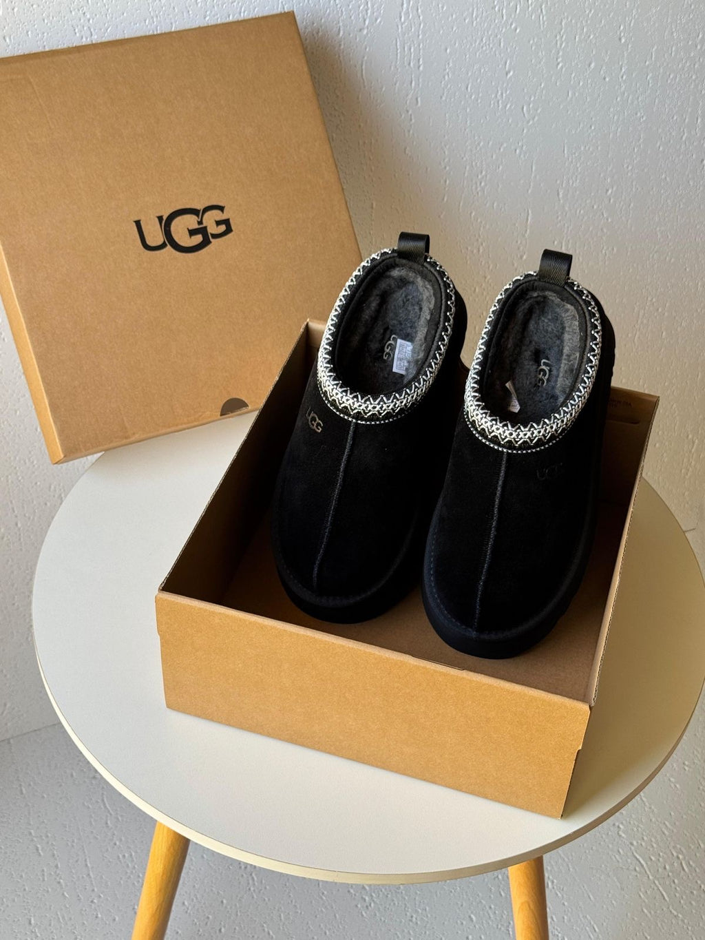 UGG Tazz 2