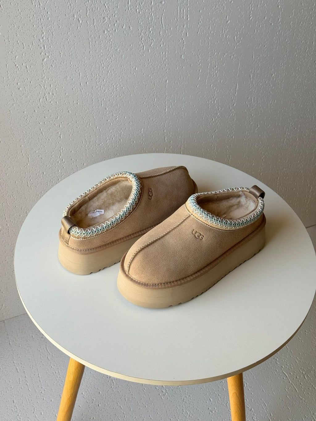 UGG Tazz 2