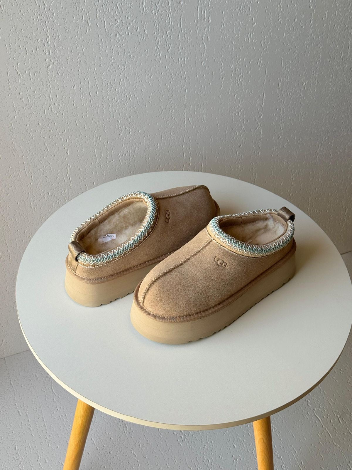 UGG Tazz 2