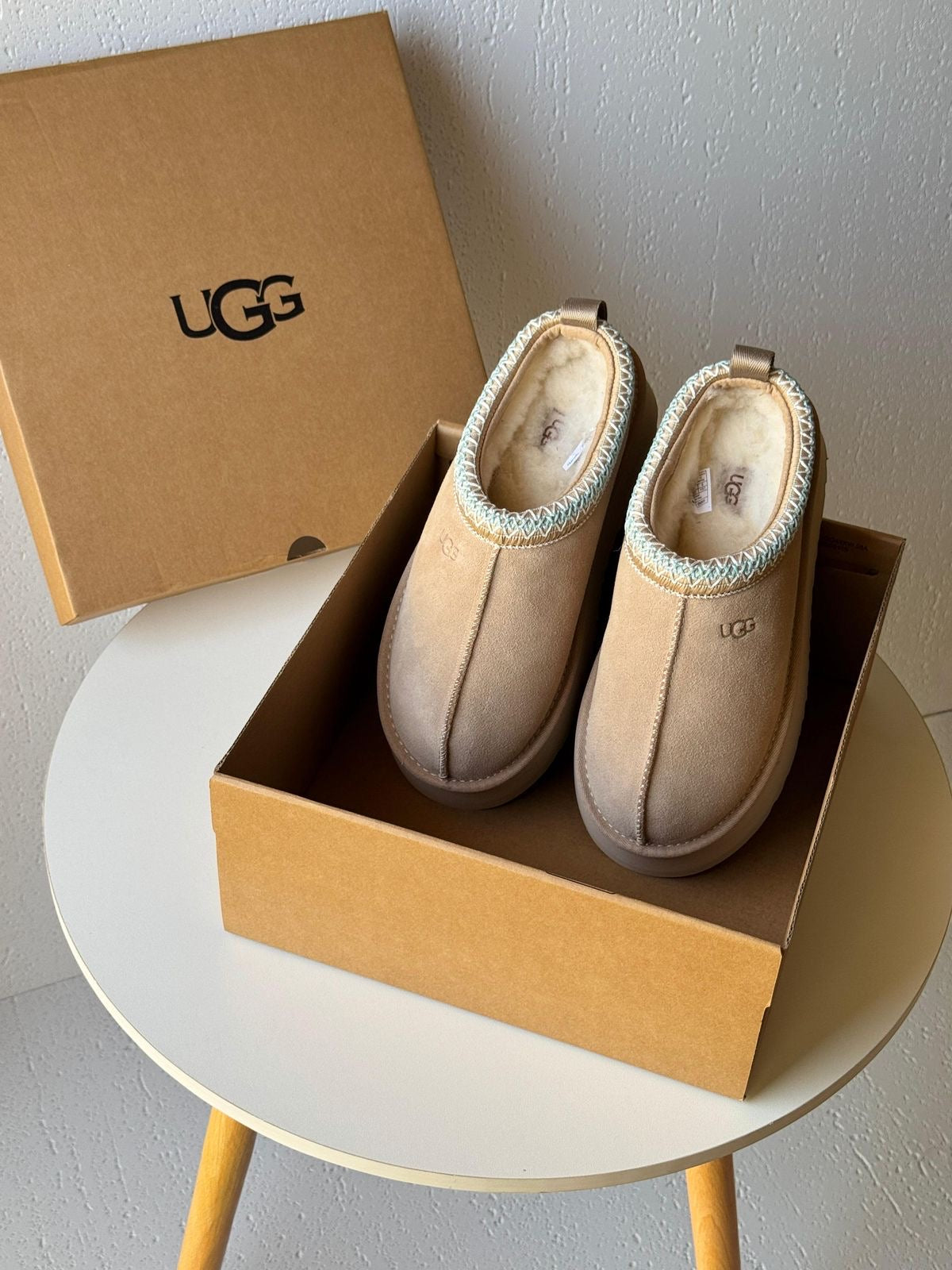UGG Tazz 2