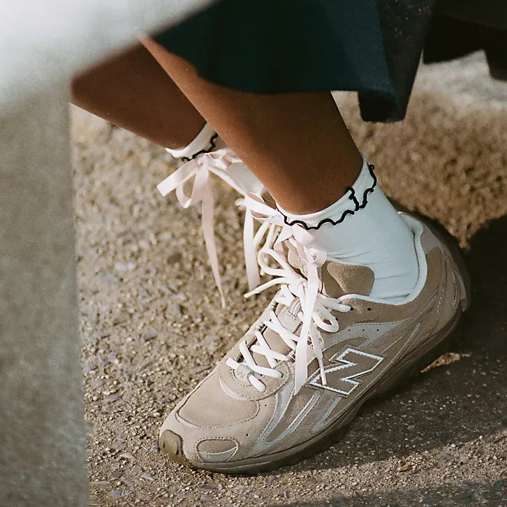 NEW BALANCE 204L Mushroom Unisex sneakers