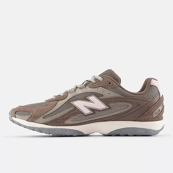NEW BALANCE 204L brown Unisex sneakers
